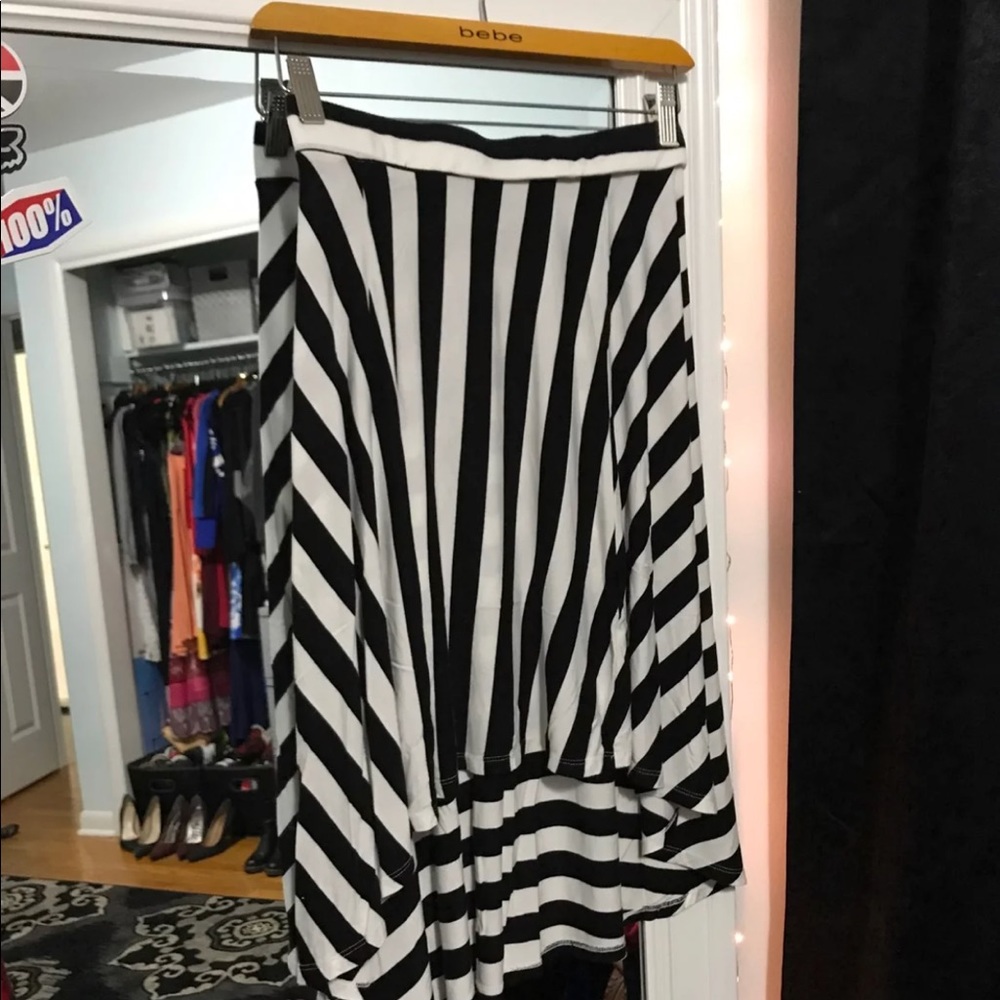 Bebe high low skirt